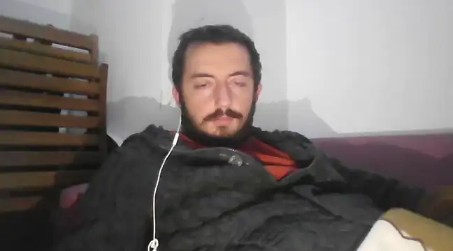 laynufff online show from January 12, 2025, 6:05 pm