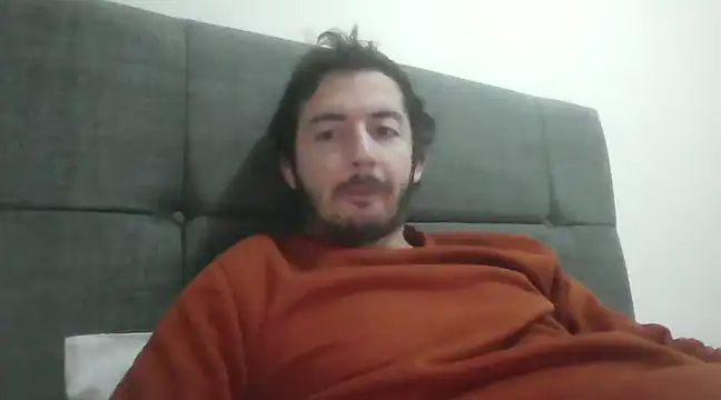 laynufff online show from February 12, 2025, 8:06 am