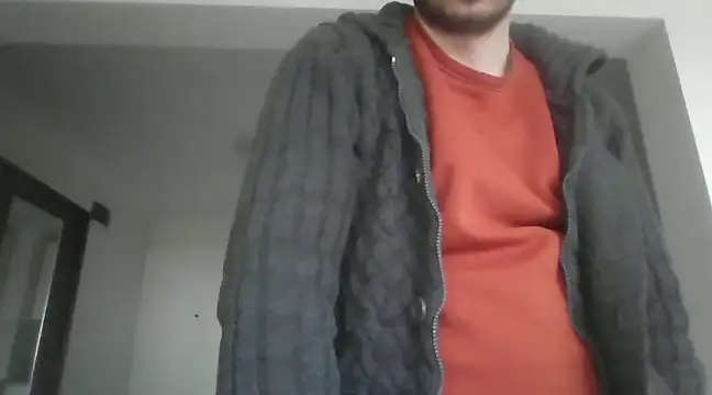 laynufff online show from February 12, 2025, 2:32 pm