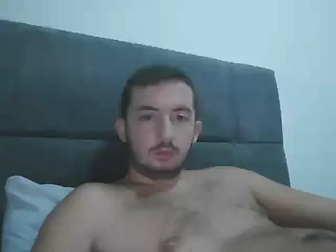 laynufff online show from October 5, 2025, 6:06 pm