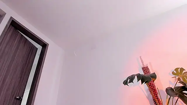 rossth1 online show from April 11, 2026, 7:07 pm