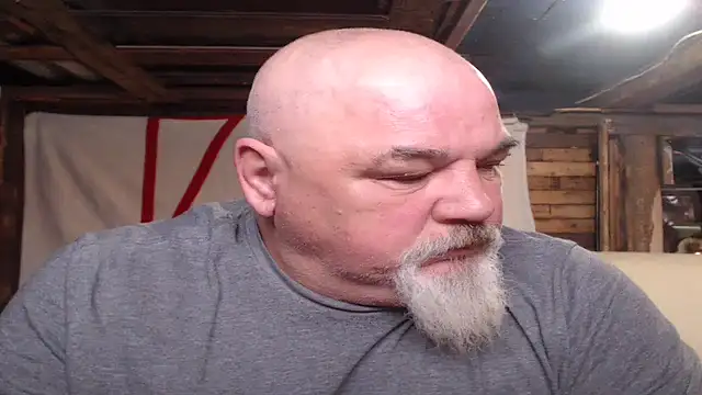 Newfiesausage1972 online show from February 17, 2026, 3:19 pm