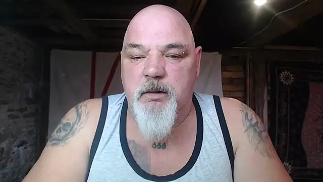 Newfiesausage1972 online show from March 28, 2026, 9:03 pm