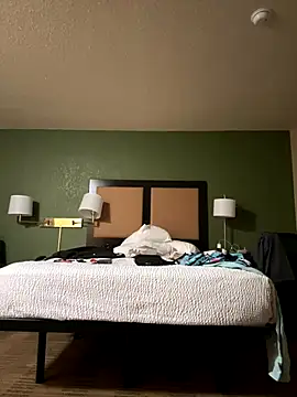 1BeautyN1Beast online show from November 15, 2025, 1:47 am