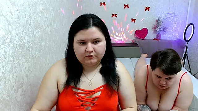 BeckyAndHellen online show from February 5, 2025, 10:01 pm