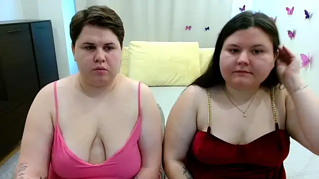 BeckyAndHellen online show from September 21, 2025, 10:06 am