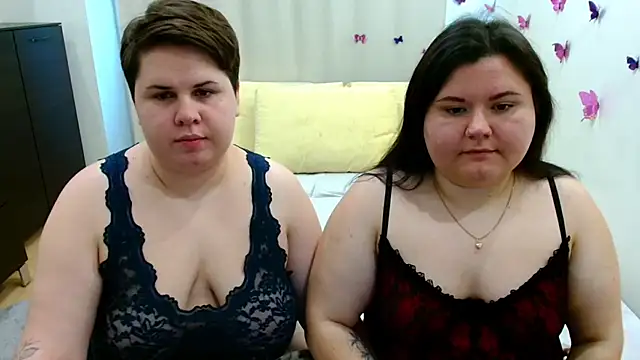 BeckyAndHellen online show from October 3, 2025, 10:12 am