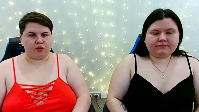 BeckyAndHellen online show from February 19, 2026, 5:42 pm