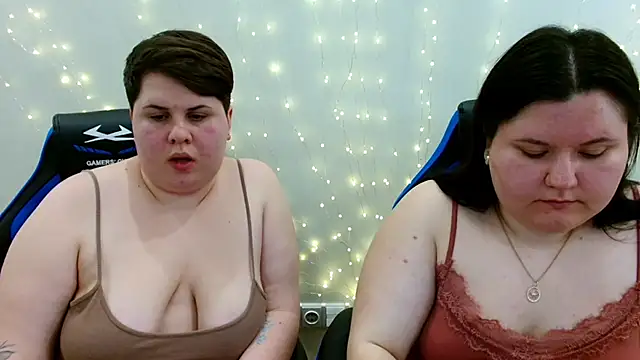 BeckyAndHellen online show from March 21, 2026, 10:46 pm