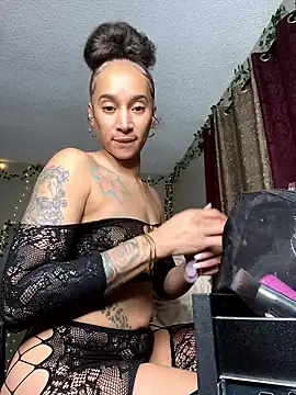 Shuggabutt online show from January 15, 2026, 1:21 am