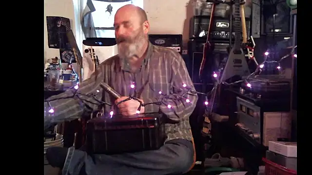 SirGarMack online show from April 8, 2026, 4:07 pm