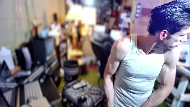 Snapshot of savageconfidence chatting on October 8, 2025, 8:45 am savageconfidence online show from October 8, 2025, 8:45 am