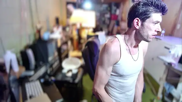 Snapshot of savageconfidence chatting on October 19, 2025, 8:15 am savageconfidence online show from October 19, 2025, 8:15 am