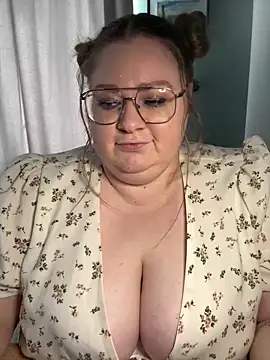 Snapshot of Chloe_WS chatting on February 22, 2025, 9:45 am Chloe WS online show from February 22, 2025, 9:45 am