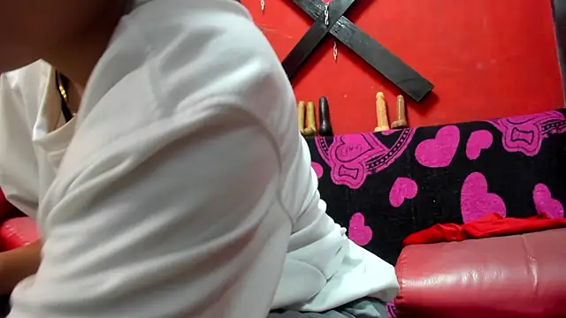 Yaumiko online show from October 23, 2025, 11:31 am