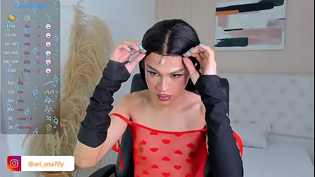 LOISE-XX online show from September 19, 2025, 5:09 am