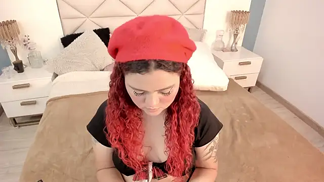 Twwiiggy online show from March 13, 2026, 8:04 pm