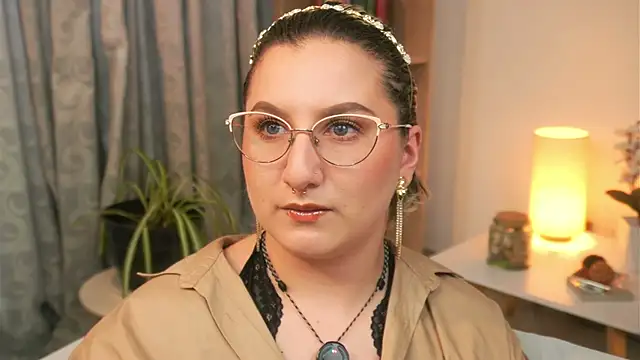 Ximenna Cruz online show from April 10, 2026, 6:23 pm