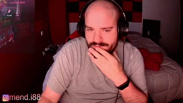 menditeta1 online show from March 20, 2025, 1:35 am