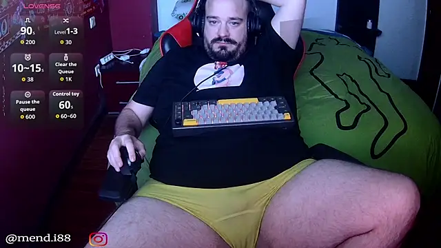 menditeta1 online show from December 13, 2025, 10:37 pm