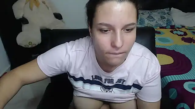 alexia 87 online show from February 1, 2025, 7:47 am