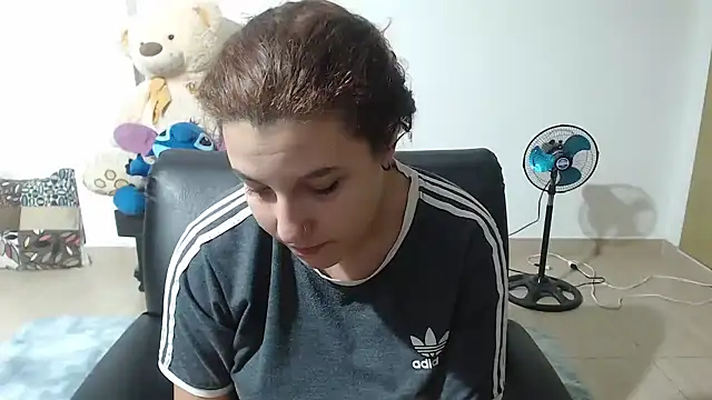 alexia 87 online show from March 7, 2025, 11:49 pm