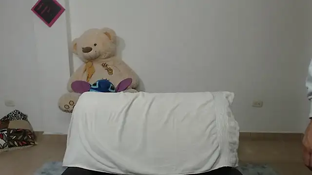 alexia 87 online show from March 13, 2025, 4:16 am