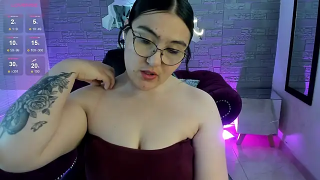 conniejames m online show from November 19, 2025, 12:38 pm