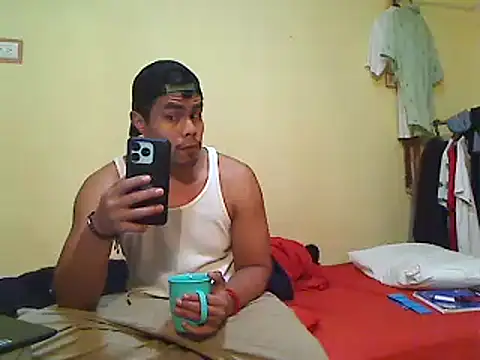 Snapshot of lozter345 chatting on November 10, 2025, 6:34 am lozter345 online show from November 10, 2025, 6:34 am