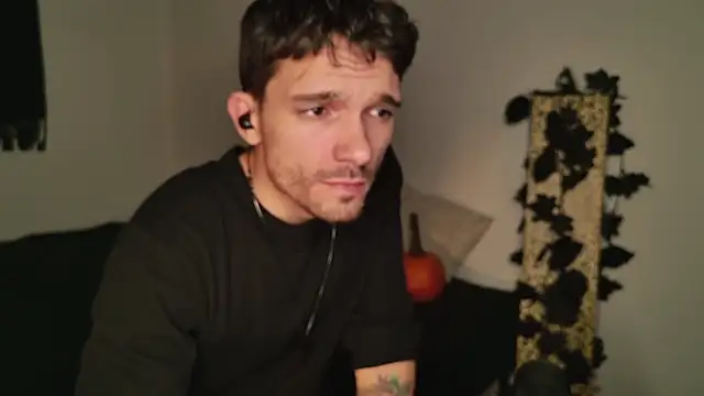 JackDesFeux online show from October 26, 2025, 6:41 am