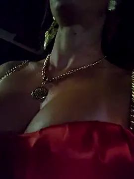 Snapshot of Brunna_Ella chatting on March 1, 2025, 1:11 am Brunna Ella online show from March 1, 2025, 1:11 am