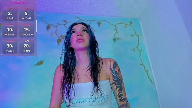 SaturnooStonee online show from October 21, 2025, 6:36 am