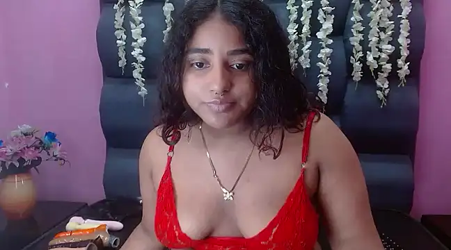 Sofia Hernandez  online show from March 16, 2025, 6:20 am