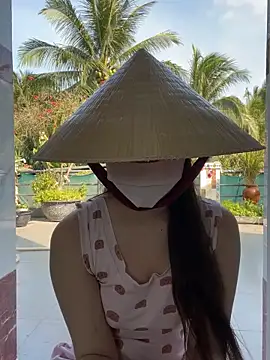 BabyThree  online show from March 18, 2025, 8:36 am