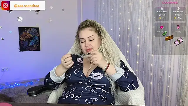 Snapshot of misskaassandraa chatting on December 19, 2024, 8:34 pm misskaassandraa online show from December 19, 2024, 8:34 pm
