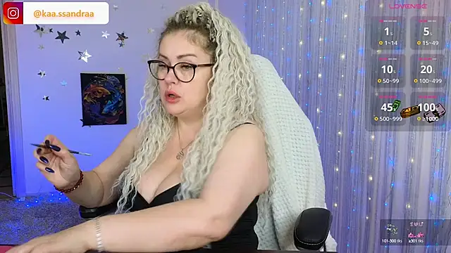Snapshot of misskaassandraa chatting on December 25, 2024, 6:52 pm misskaassandraa online show from December 25, 2024, 6:52 pm