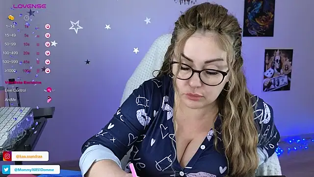 Snapshot of misskaassandraa chatting on February 18, 2025, 3:32 pm misskaassandraa online show from February 18, 2025, 3:32 pm