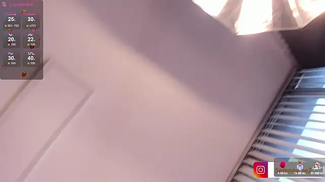 serenna se online show from February 18, 2025, 8:03 pm