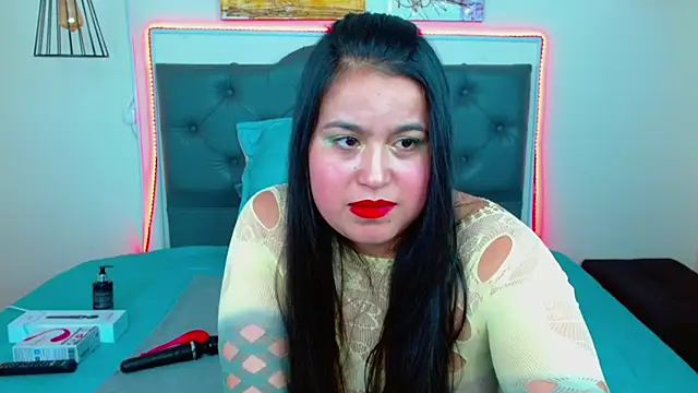 mia xx1 online show from January 17, 2025, 3:34 am