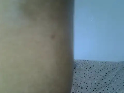 laetitia  online show from September 24, 2025, 12:58 am