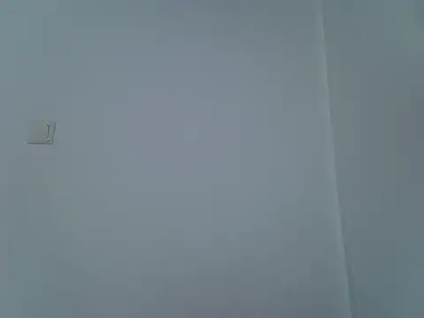 laetitia  online show from November 24, 2025, 5:56 pm