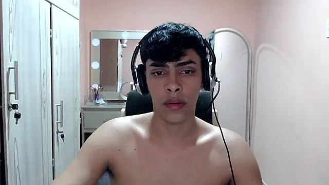 Snapshot of TenderBoyBigCock_ chatting on November 12, 2025, 4:13 am TenderBoyBigCock online show from November 12, 2025, 4:13 am