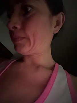 Yulia sx online show from March 20, 2026, 9:52 pm