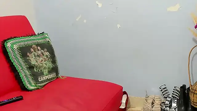 Latin Mature975 online show from November 23, 2025, 7:30 am