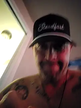 LongandEasy77 online show from November 17, 2025, 6:57 pm