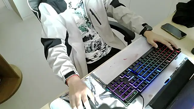 HEARRY668 online show from April 12, 2026, 6:40 am