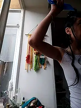 rebekka simpson online show from February 15, 2026, 9:44 pm