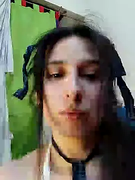Snapshot of Bigyummmzul chatting on May 12, 2026, 11:24 pm Bigyummmzul online show from May 12, 2026, 11:24 pm