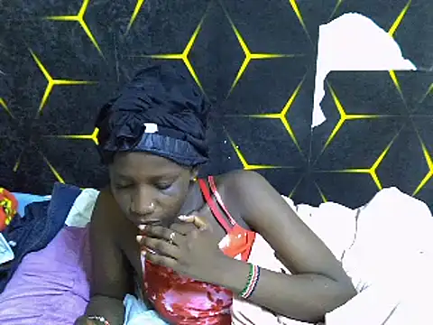 Snapshot of Spicey_diana chatting on February 15, 2025, 5:19 am Spicey diana online show from February 15, 2025, 5:19 am