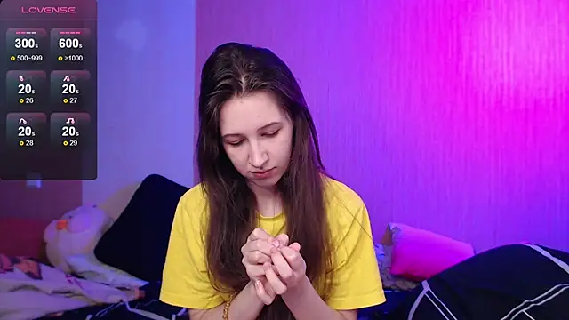 ur kitty   online show from September 23, 2025, 1:03 pm